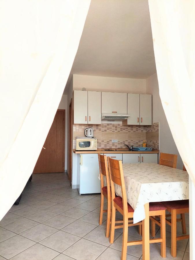 Apartments Dia Zaostrog Bagian luar foto