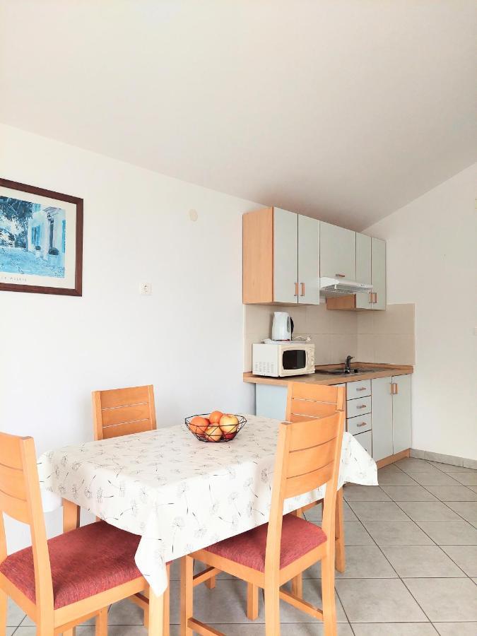 Apartments Dia Zaostrog Bagian luar foto
